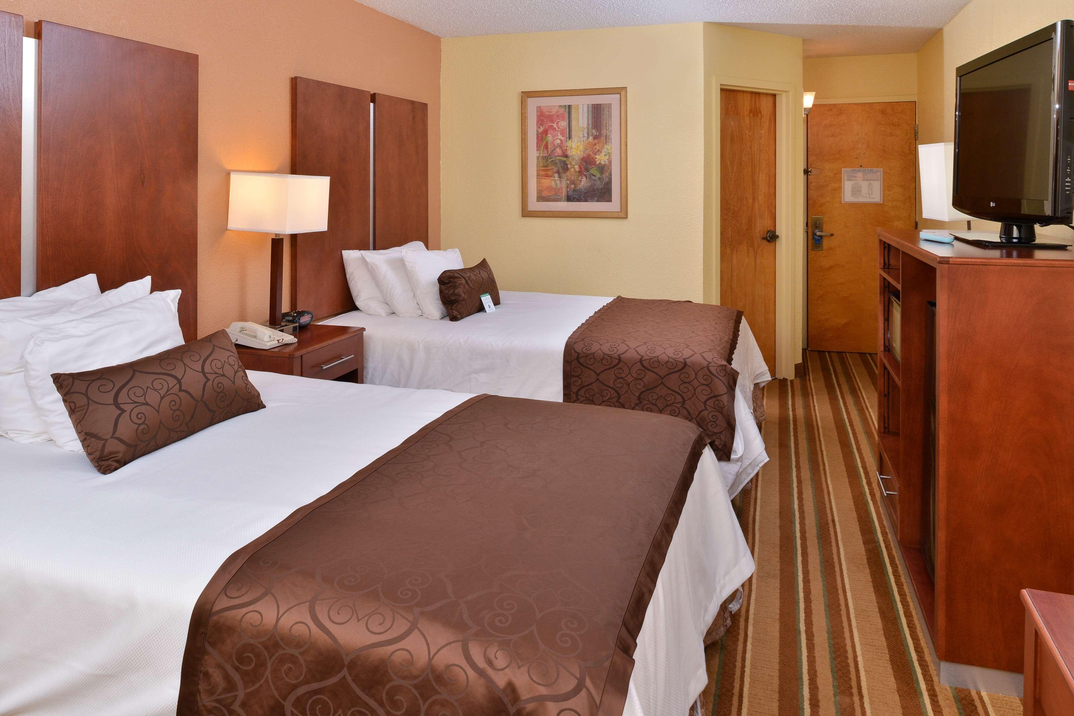 Best Western Plus Richmond Sandston Exterior foto